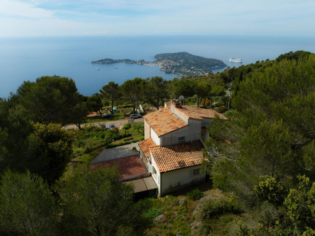VILLA "LA ROMAINE" - EZE