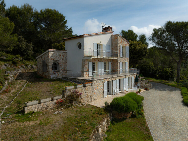 VILLA "LA ROMAINE" - EZE